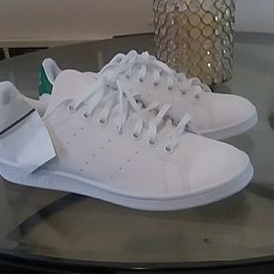 Stan Smith Adidas 6.5 for 60$